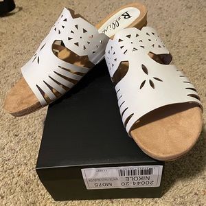 White Bellini Nikole Sandals Size 7.5